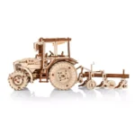 Puidust 3D pusle - mehaaniline traktor Belarus-82.3 koos adraga