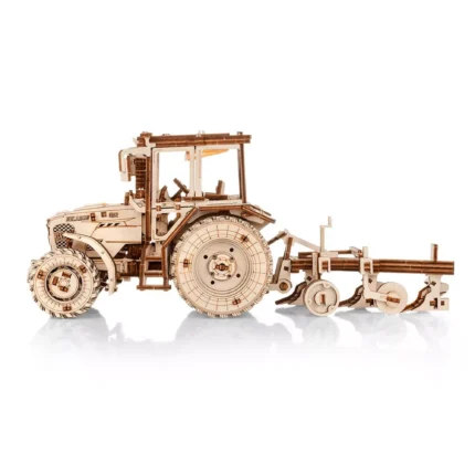 Puidust 3D pusle - mehaaniline traktor Belarus-82.3 koos adraga