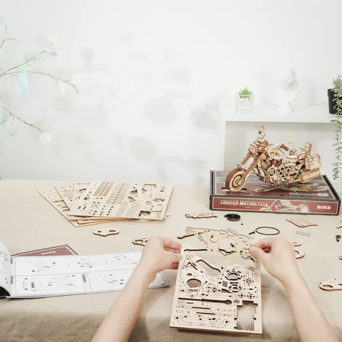 ROKR Mechanical Motorcycle – 3D Wooden Wind-Up Model Kit - Image 4